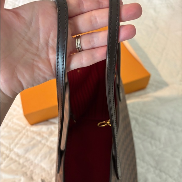 Louis Vuitton GM Brown Damier Ebene Tote Bag - Picture 10 of 13